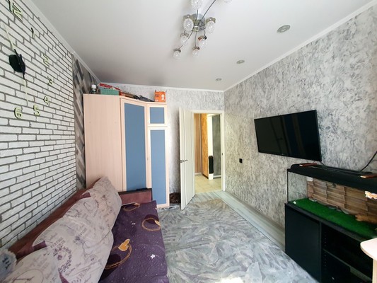 Продам двухкомнатную (2-комн.) квартиру, им. Генерала Меркулова ул, 57, Липецк г