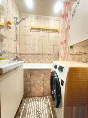 Продам трехкомнатную (3-комн.) квартиру, Зур Урам ул, 10, Казань г
