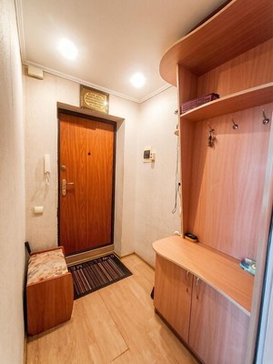 Продам трехкомнатную (3-комн.) квартиру, Зур Урам ул, 10, Казань г