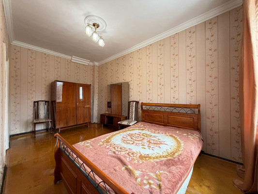 Продам двухкомнатную (2-комн.) квартиру, Ногмова ул, 45, Нальчик г