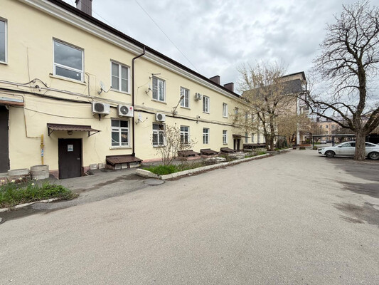Продам двухкомнатную (2-комн.) квартиру, Ногмова ул, 45, Нальчик г