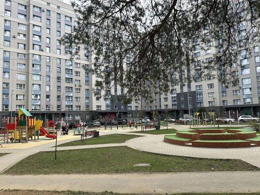 Продам однокомнатную (1-комн.) квартиру, многоэтажной жилой застройки Мелодия лес кв-л, 3, Голубое д