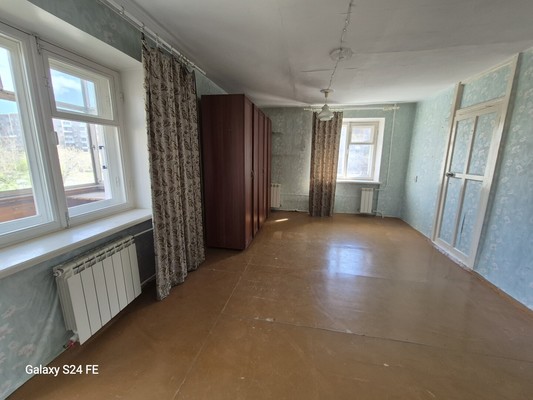 Продам трехкомнатную (3-комн.) квартиру, Энтузиастов ул, 84, Нижний Тагил г