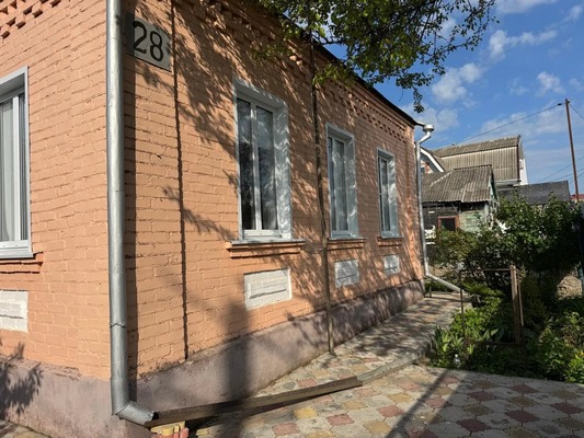 Продам дом, Нахимова ул, 28, Тихорецк г, 0 км от города