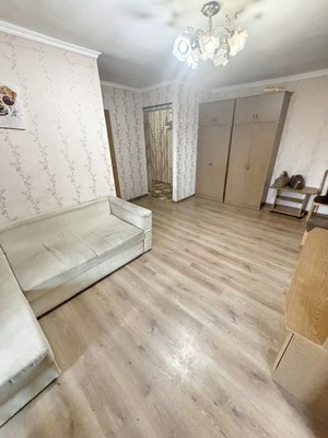Продам трехкомнатную (3-комн.) квартиру, Железнодорожная ул, 12/1, Краснодар г