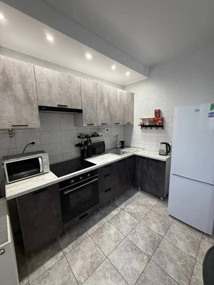Продам однокомнатную (1-комн.) квартиру, Парковая ул, 1, Молодежное пгт