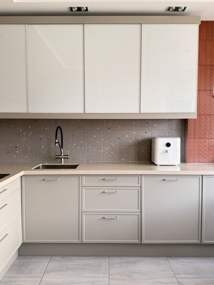 Продам трехкомнатную (3-комн.) квартиру, Рождественская ул, 14, Москва г