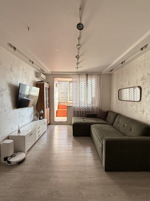 Продам трехкомнатную (3-комн.) квартиру, Рождественская ул, 14, Москва г