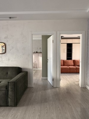 Продам трехкомнатную (3-комн.) квартиру, Рождественская ул, 14, Москва г