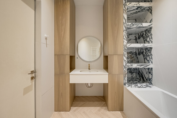 Продам трехкомнатную (3-комн.) квартиру, Братьев Весниных б-р, 2, Москва г