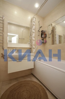 Продам трехкомнатную (3-комн.) квартиру, Линейная ул, 116, Красноярск г