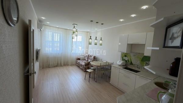 Продам однокомнатную (1-комн.) квартиру, Бабушкина ул, 36, Горячий Ключ г