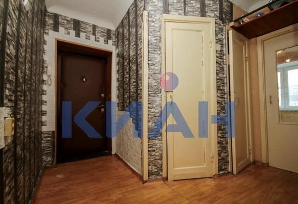 Продам двухкомнатную (2-комн.) квартиру, Транзитная ул, 18, Красноярск г