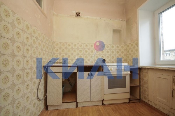 Продам двухкомнатную (2-комн.) квартиру, Транзитная ул, 18, Красноярск г