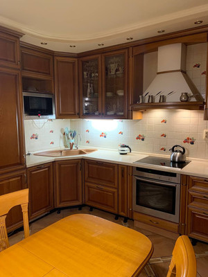 Продам трехкомнатную (3-комн.) квартиру, Сизова пр-кт, 12ак1, Санкт-Петербург г