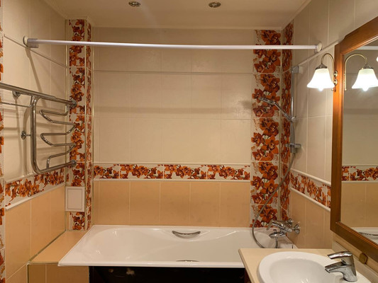 Продам трехкомнатную (3-комн.) квартиру, Сизова пр-кт, 12ак1, Санкт-Петербург г