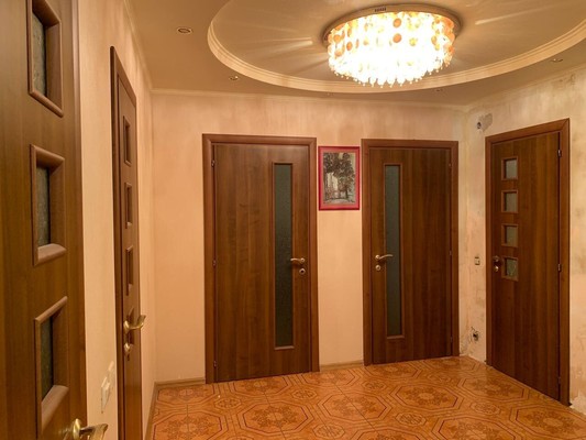 Продам трехкомнатную (3-комн.) квартиру, Сизова пр-кт, 12ак1, Санкт-Петербург г