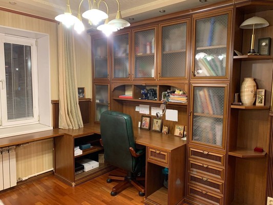 Продам трехкомнатную (3-комн.) квартиру, Сизова пр-кт, 12ак1, Санкт-Петербург г