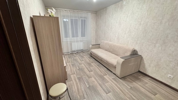 Продам двухкомнатную (2-комн.) квартиру, Созидателей проезд, 11, Казань г