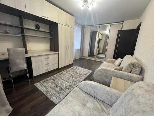 Продам однокомнатную (1-комн.) квартиру, Красный Октябрь ул, 43кА, Раменское г