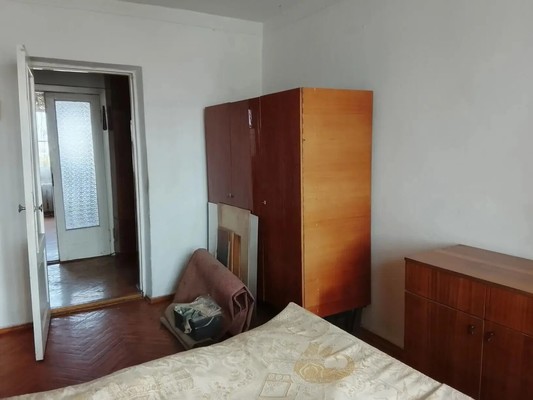 Продам трехкомнатную (3-комн.) квартиру, Пионерская ул, 374кА, Майкоп г