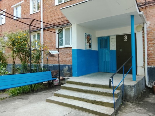 Продам трехкомнатную (3-комн.) квартиру, Пионерская ул, 374кА, Майкоп г