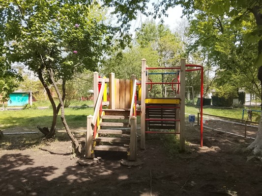 Продам трехкомнатную (3-комн.) квартиру, Пионерская ул, 374кА, Майкоп г