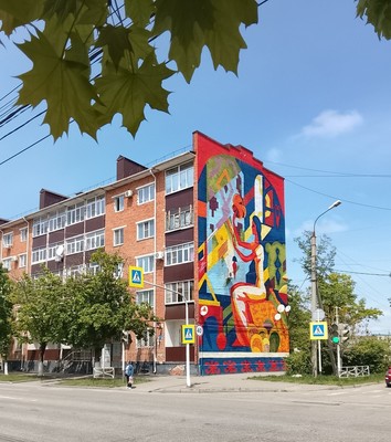 Продам трехкомнатную (3-комн.) квартиру, Пионерская ул, 374кА, Майкоп г