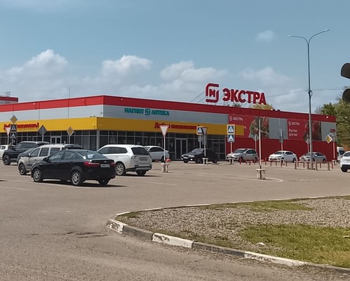 Продам трехкомнатную (3-комн.) квартиру, Пионерская ул, 374кА, Майкоп г