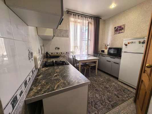 Продам двухкомнатную (2-комн.) квартиру, Полетаева ул, 15, Туапсе г
