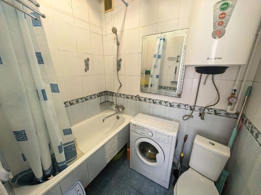 Продам двухкомнатную (2-комн.) квартиру, Полетаева ул, 15, Туапсе г