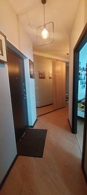 Продам трехкомнатную (3-комн.) квартиру, Петровский б-р, 11к2, Мурино п