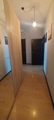 Продам трехкомнатную (3-комн.) квартиру, Петровский б-р, 11к2, Мурино п