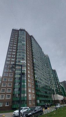 Продам трехкомнатную (3-комн.) квартиру, Петровский б-р, 11к2, Мурино п