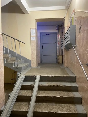 Продам трехкомнатную (3-комн.) квартиру, Стачек ул, 55, Екатеринбург г