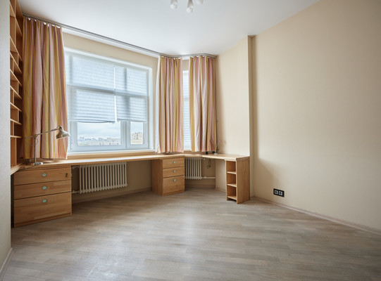 Продам многокомнатную квартиру, Мичуринский пр-кт, 5, Москва г