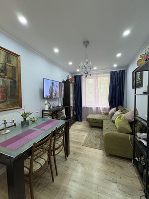 Продам трехкомнатную (3-комн.) квартиру, Инициативная ул, 10к1, Москва г