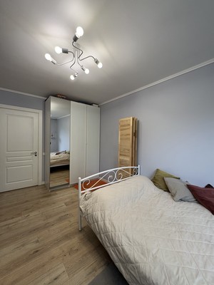 Продам трехкомнатную (3-комн.) квартиру, Инициативная ул, 10к1, Москва г