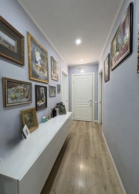 Продам трехкомнатную (3-комн.) квартиру, Инициативная ул, 10к1, Москва г