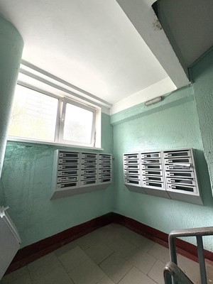 Продам трехкомнатную (3-комн.) квартиру, Инициативная ул, 10к1, Москва г