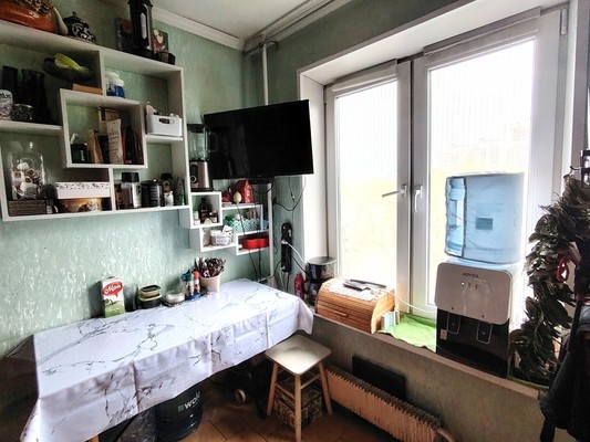 Продам трехкомнатную (3-комн.) квартиру, Пролетарский пр-кт, 6к2, Москва г