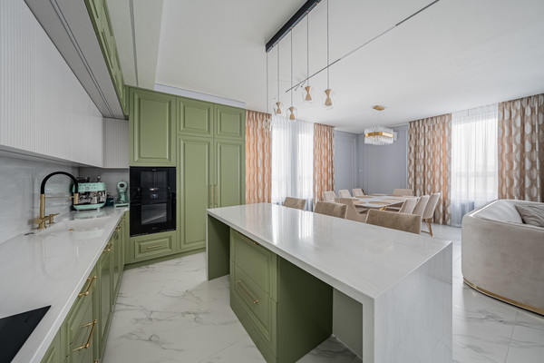 Продам многокомнатную квартиру, Бартеневская ул, 18к2, Москва г
