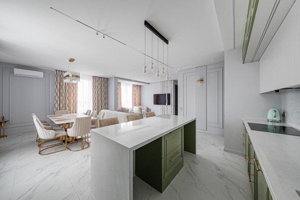 Продам многокомнатную квартиру, Бартеневская ул, 18к2, Москва г