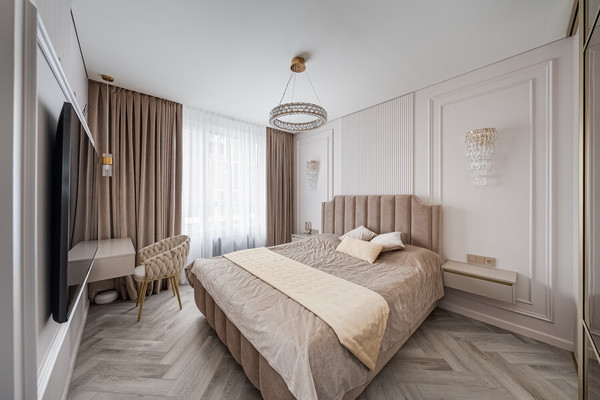 Продам многокомнатную квартиру, Бартеневская ул, 18к2, Москва г