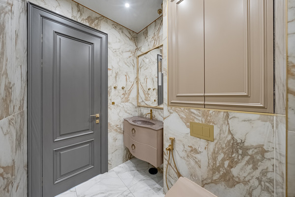 Продам многокомнатную квартиру, Бартеневская ул, 18к2, Москва г