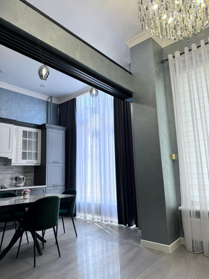 Продам трехкомнатную (3-комн.) квартиру, Тлостанова ул, 32, Нальчик г