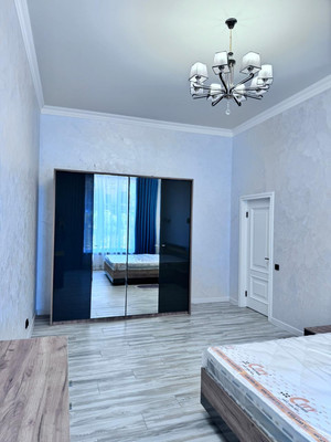 Продам трехкомнатную (3-комн.) квартиру, Тлостанова ул, 32, Нальчик г