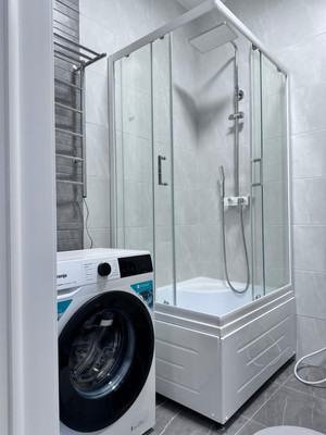 Продам трехкомнатную (3-комн.) квартиру, Тлостанова ул, 32, Нальчик г