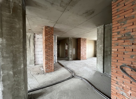 Продам трехкомнатную (3-комн.) квартиру, Атажукина ул, 11, Нальчик г