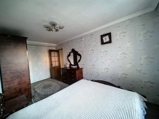Продам трехкомнатную (3-комн.) квартиру, Советская ул, 247, Нарткала г